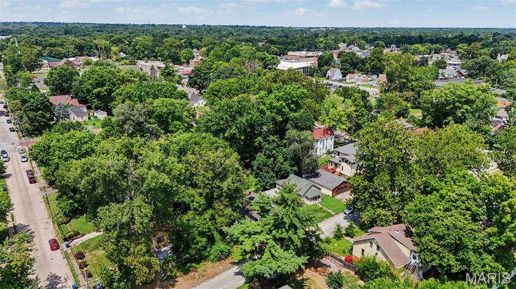 1411 Seminary ST, Alton, IL 62002
