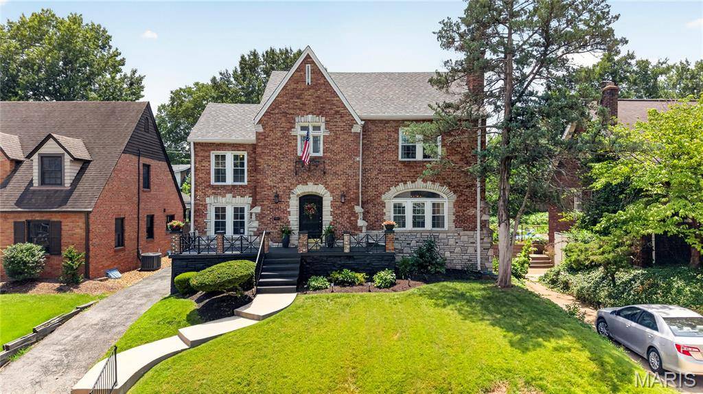 7344 Chamberlain AVE, University City, MO 63130
