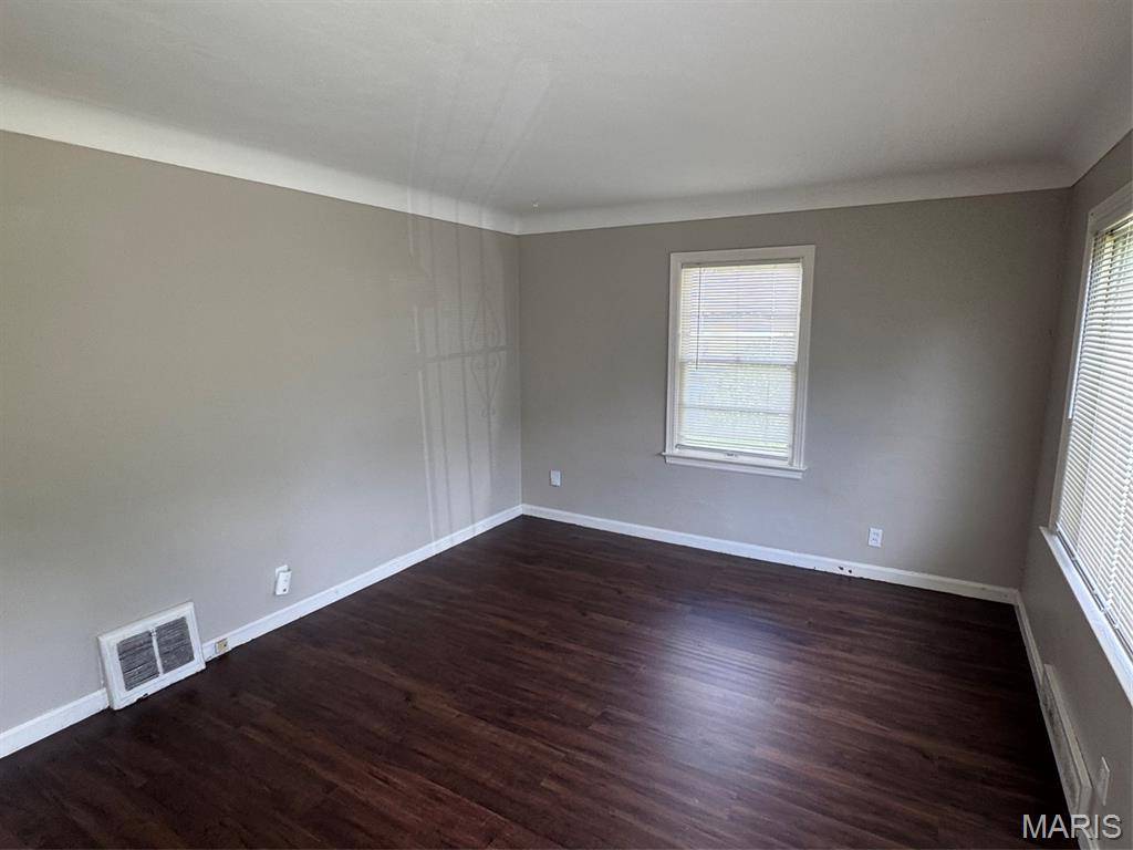 149 Becker DR, Hazelwood, MO 63135