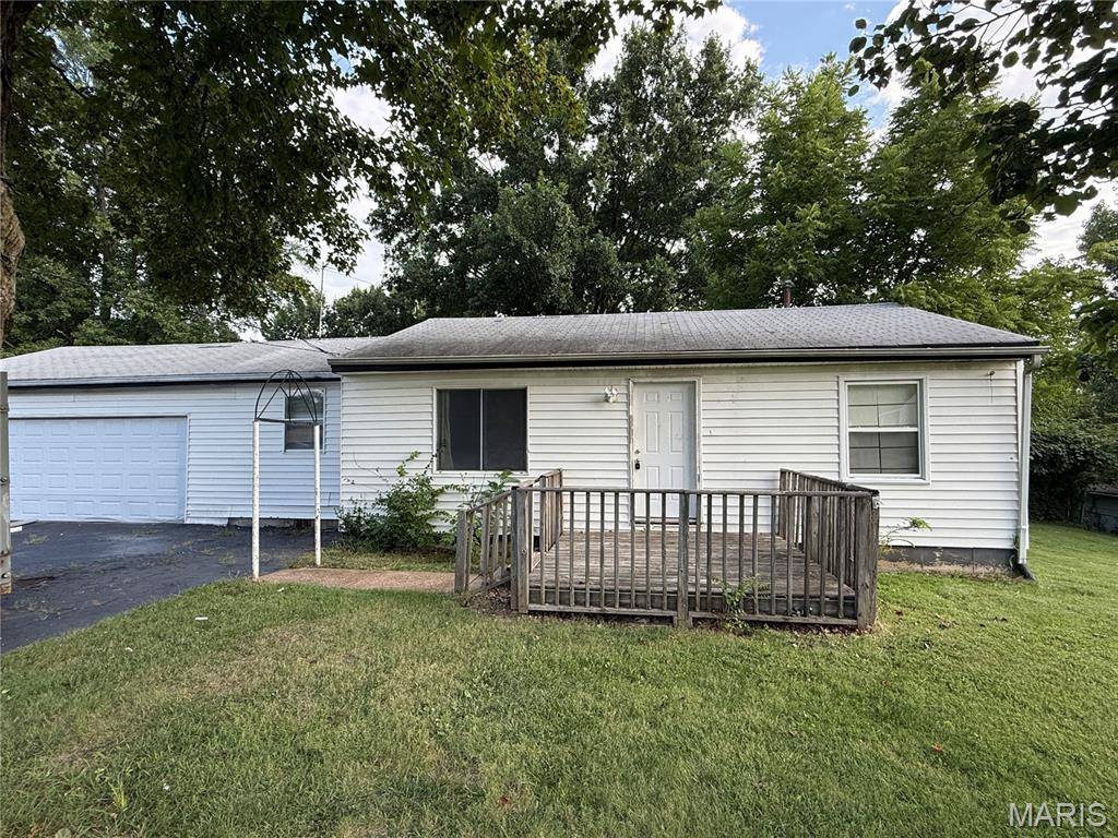 4105 Faredale LN, St Charles, MO 63304