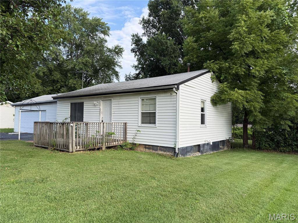 4105 Faredale LN, St Charles, MO 63304