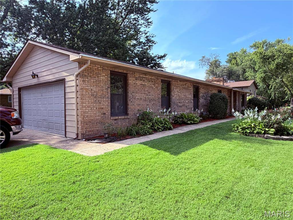 3313 Maryville RD, Granite City, IL 62040