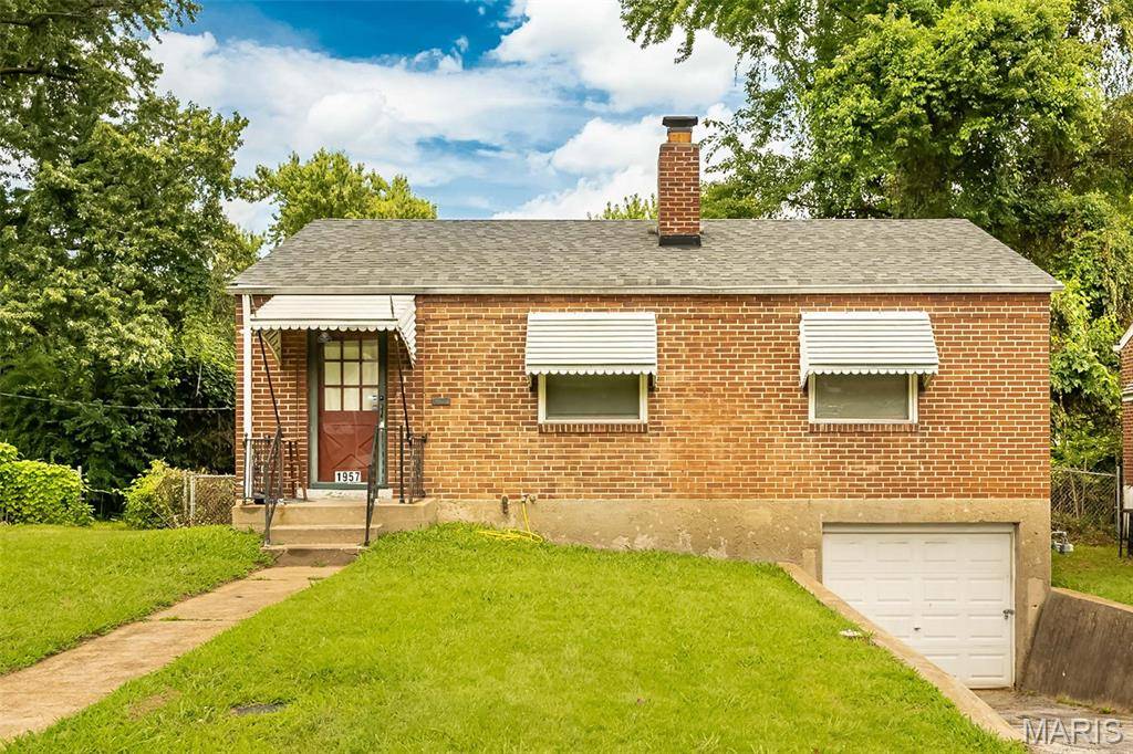 1957 Park LN, St Louis, MO 63136