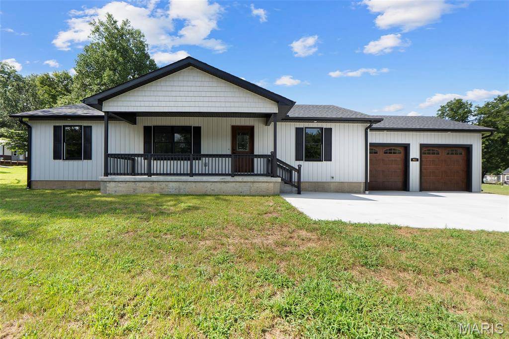 451 E North ST, Benton, MO 63736