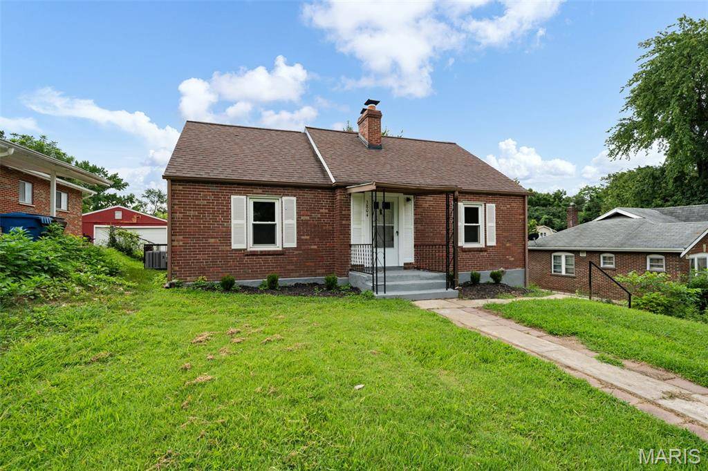 3804 Melba PL, St Louis, MO 63121