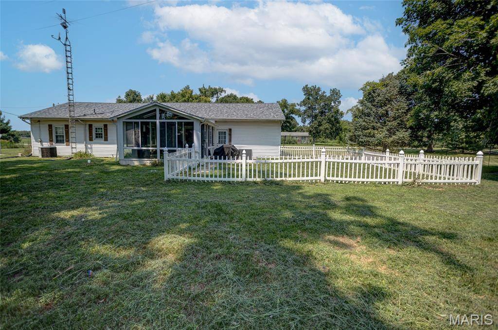 1039 E State Route 108, Rockbridge, IL 62081