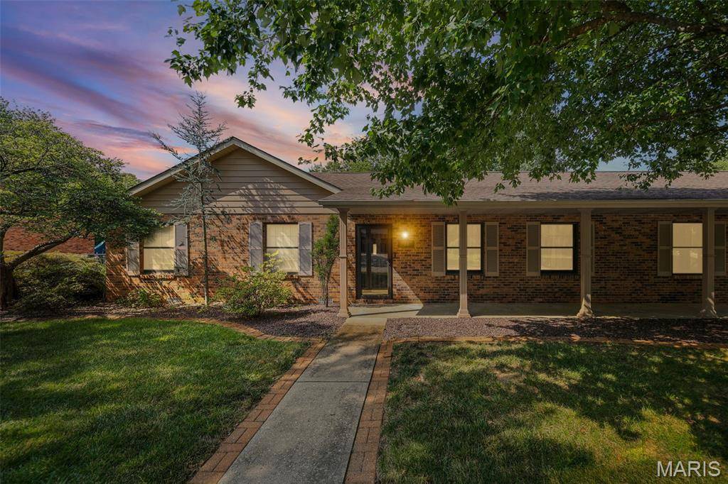 30 Fawn Meadows Drive, Swansea, IL 62226