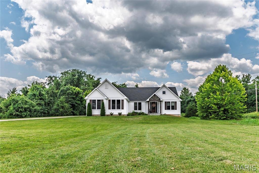 2804 Heather Wood LN, Festus, MO 63028