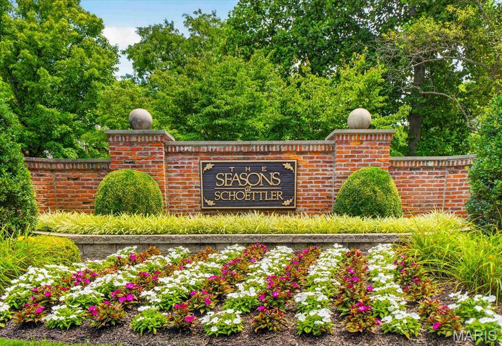 14673 Summer Blossom LN, Chesterfield, MO 63017