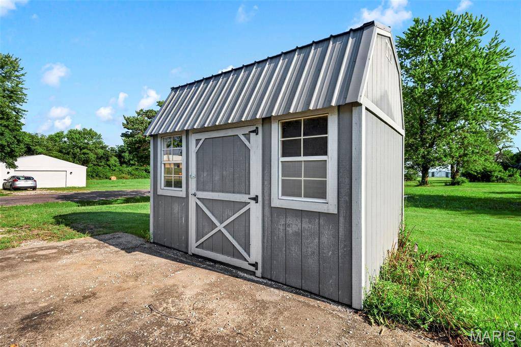 501 E Booneslick RD, Jonesburg, MO 63351