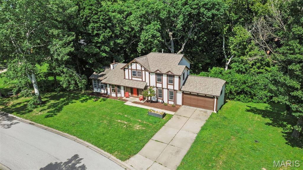 2 Pear Tree CT, St Peters, MO 63376