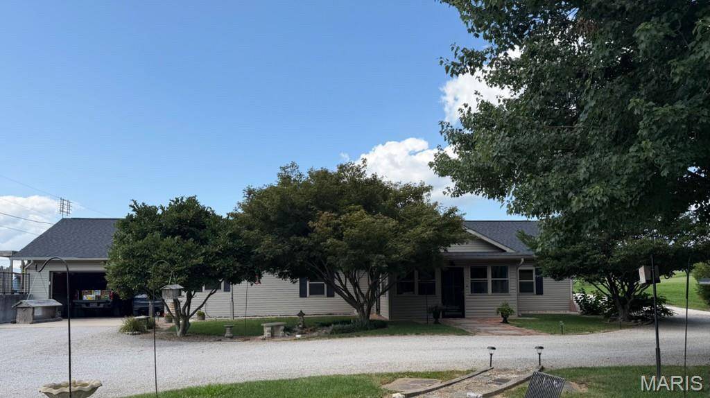 271 Crazy Horse LN, Jackson, MO 63755
