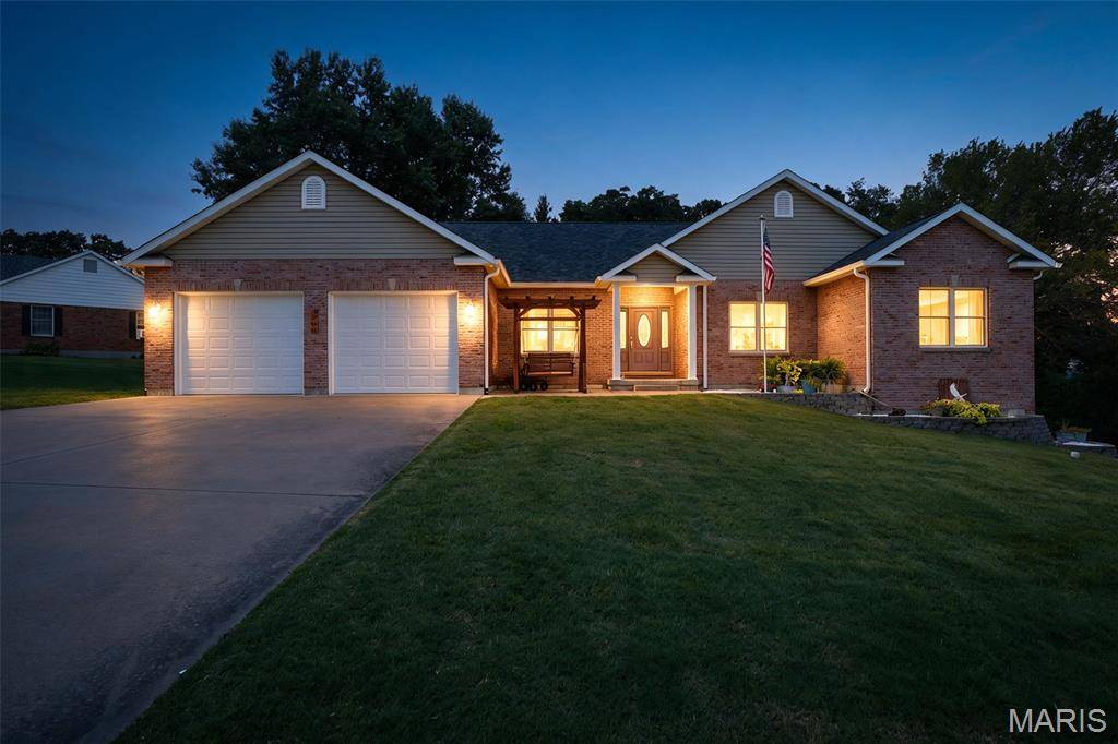 1208 Hollow Oak CT, Ste Genevieve, MO 63670