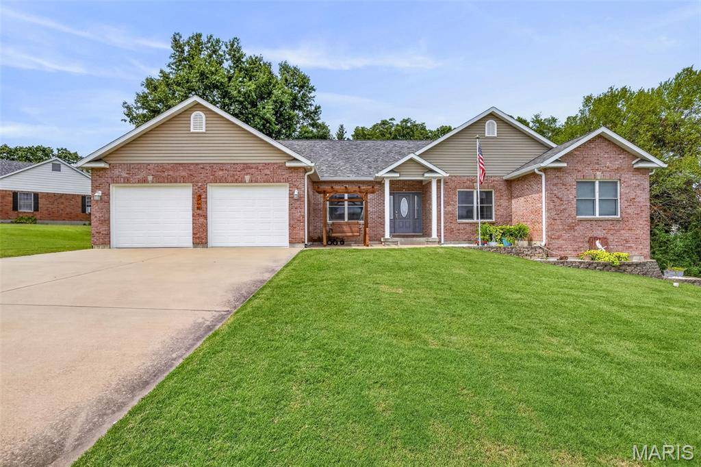 1208 Hollow Oak CT, Ste Genevieve, MO 63670