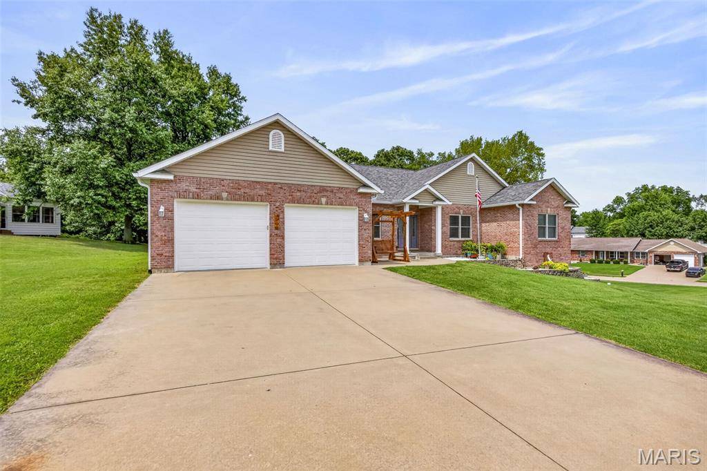 1208 Hollow Oak CT, Ste Genevieve, MO 63670