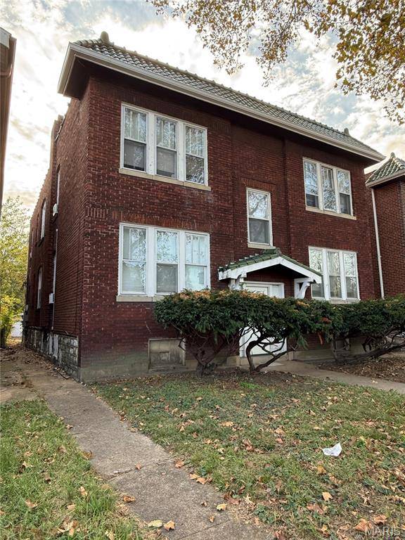5516 S Grand BLVD, St Louis, MO 63111