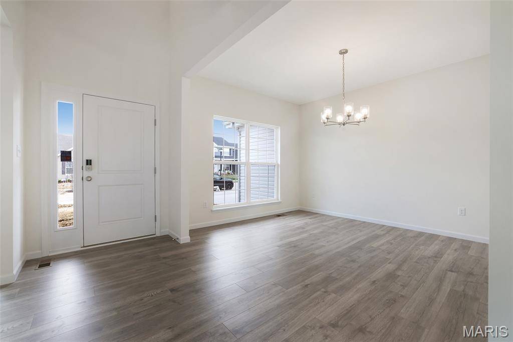 230 Windmill View DR, O'fallon, MO 63385
