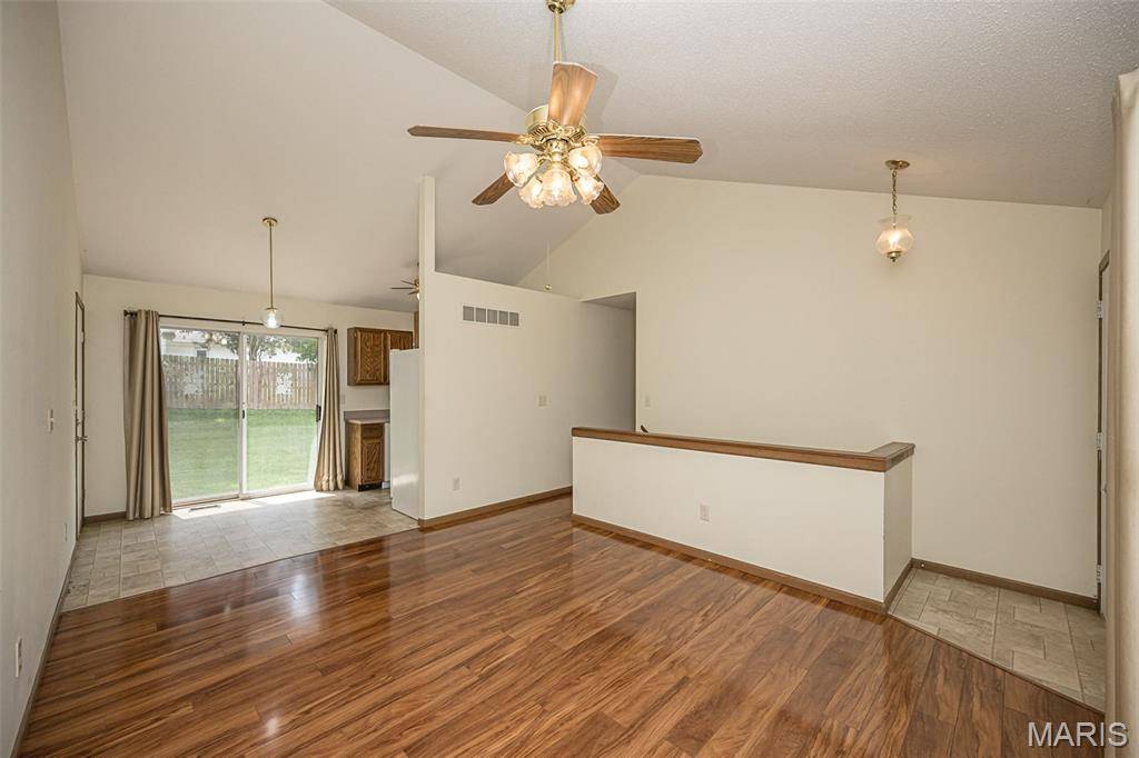 5 Abby Michelle CT, St Peters, MO 63376