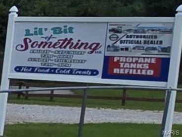 11891 Mine RD, Sullivan, MO 63080