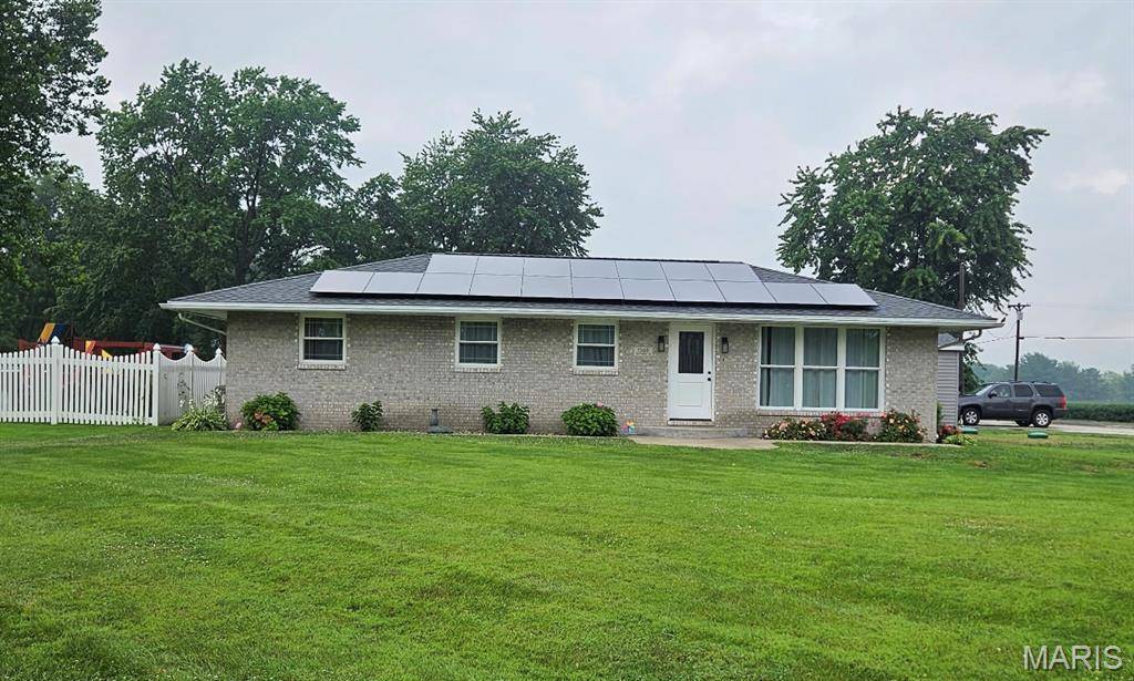 23477 N Centennial RD, Jerseyville, IL 62052