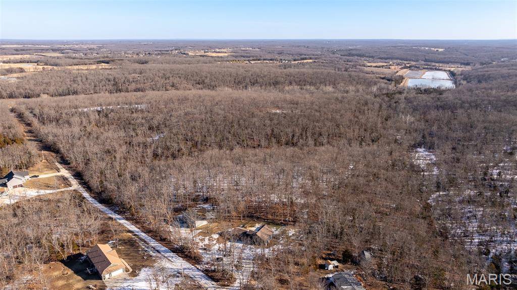 2101 Valley Creek Dr., Owensville, MO 65066