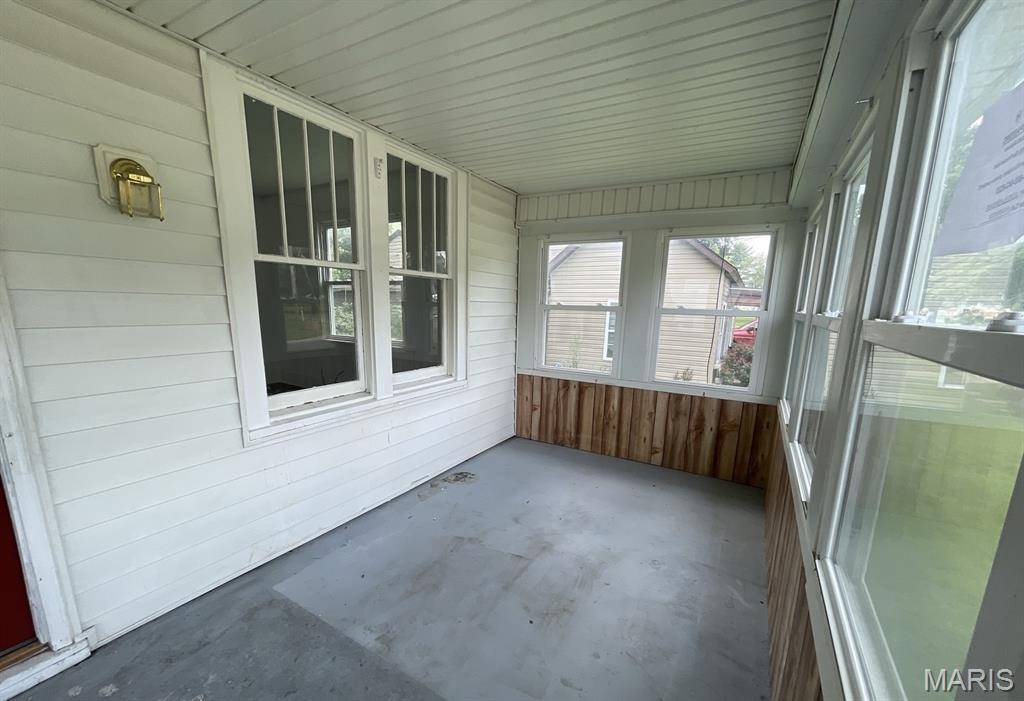 504 E Walnut ST, Gillespie, IL 62033