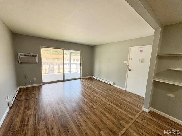 7604 Hazelcrest DR #H, Hazelwood, MO 63042