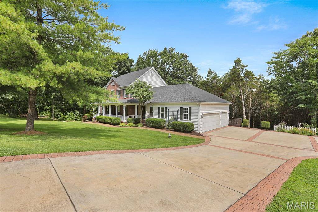 4305 Green Briar CT, Washington, MO 63090