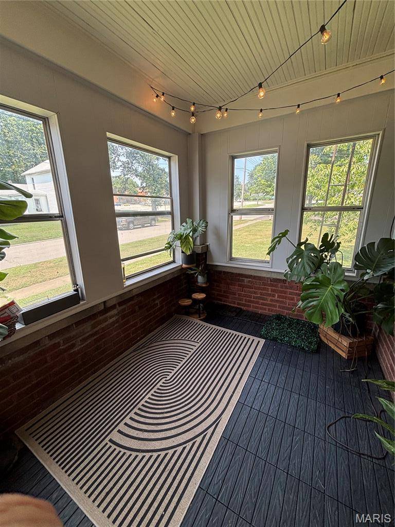 222 N Locust ST, Greenville, IL 62246