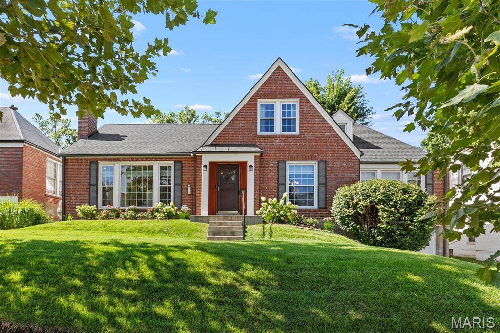 7910 Lafon PL, University City, MO 63130