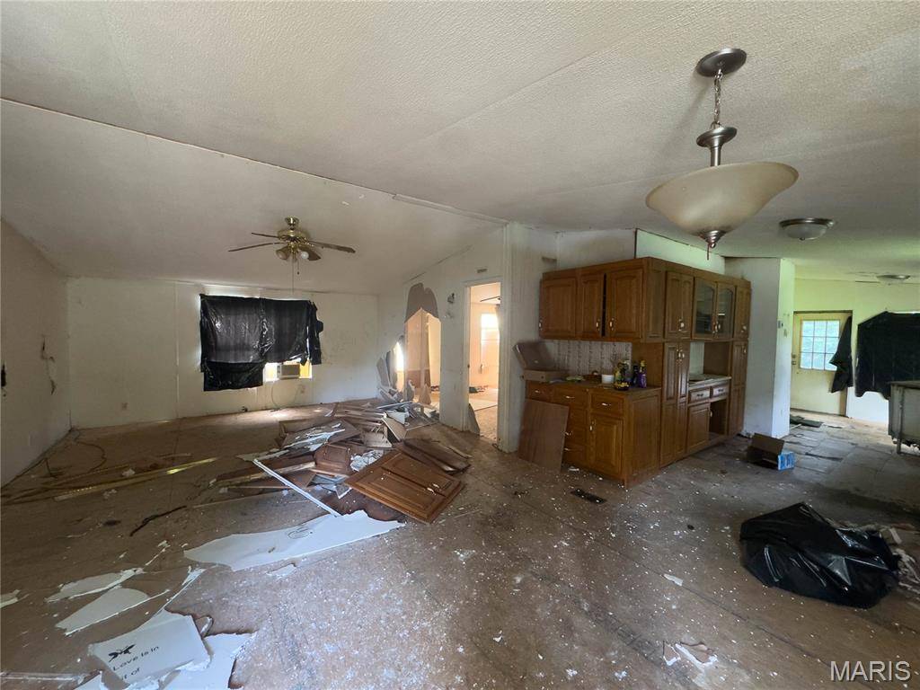 5592 Briarwood DR, House Springs, MO 63051
