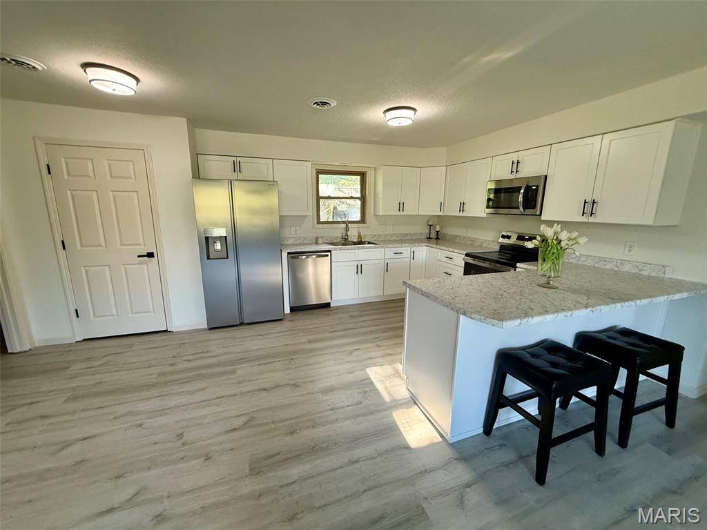 20 Edith DR, Bourbon, MO 65441