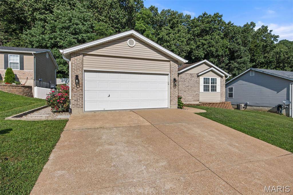 8599 Stone Mountain CT, Pevely, MO 63070