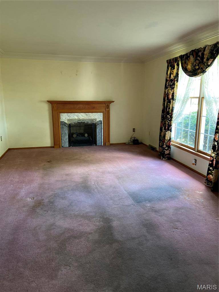 308 E Field DR, Red Bud, IL 62278