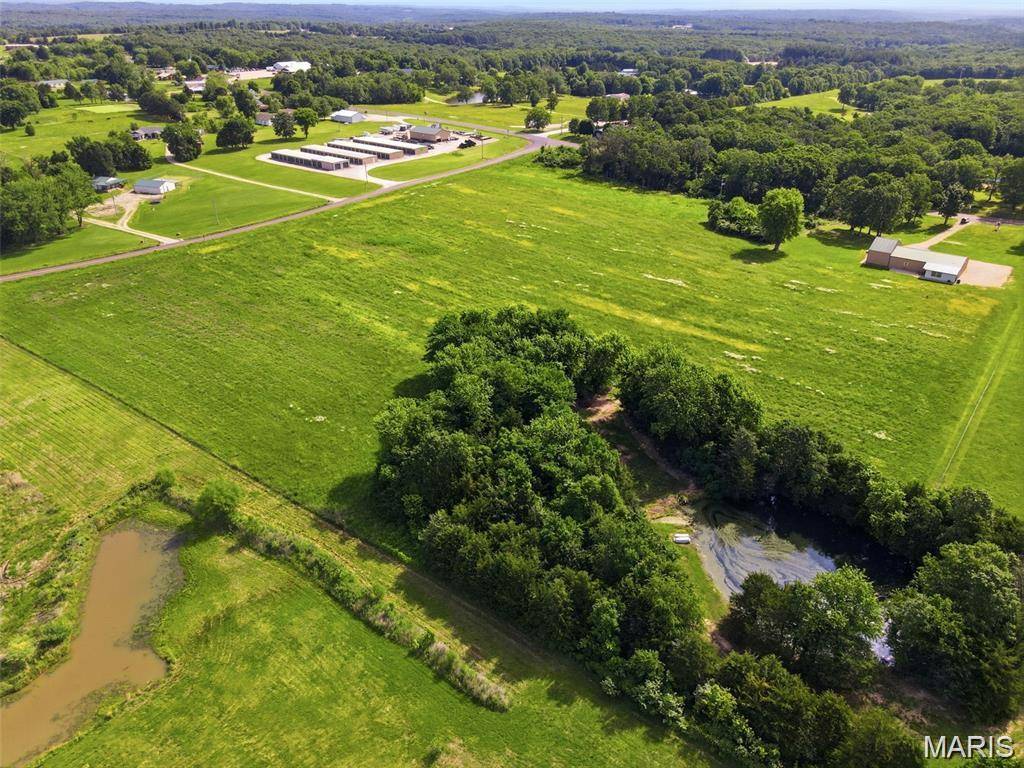 10.7 +/- Highway F, Unincorporated, MO 65041
