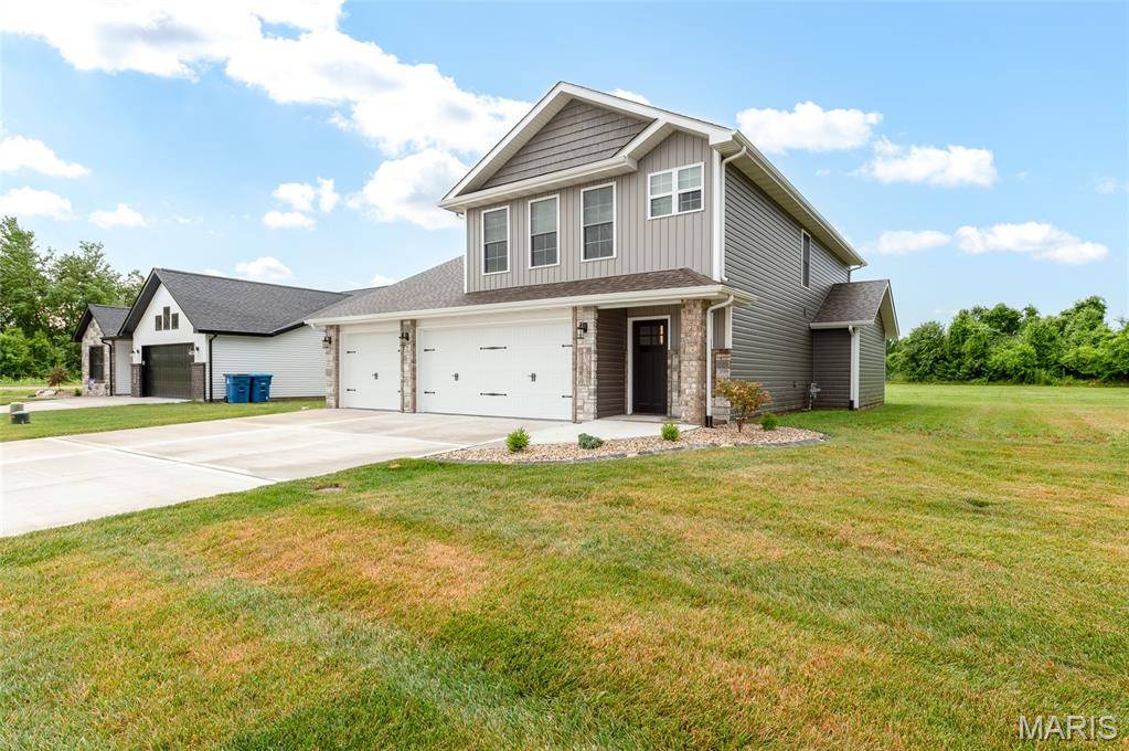 3605 Justine DR, Pontoon Beach, IL 62040