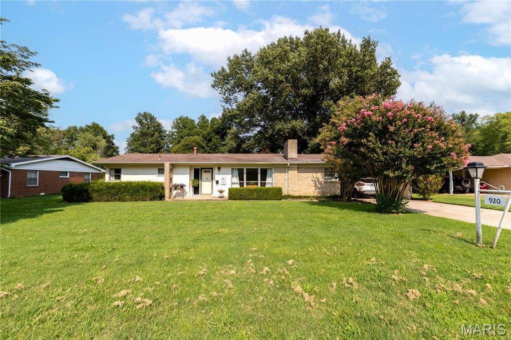 920 Hawthorn DR, Sikeston, MO 63801
