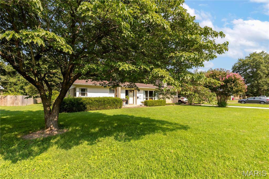 920 Hawthorn DR, Sikeston, MO 63801