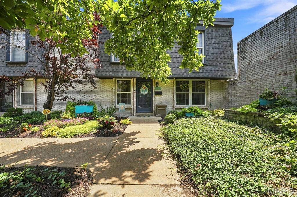 13536 Coliseum DR, Chesterfield, MO 63017