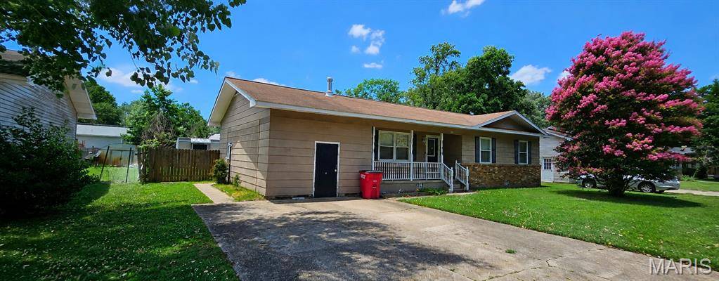 319 Crowe ST, Sikeston, MO 63801