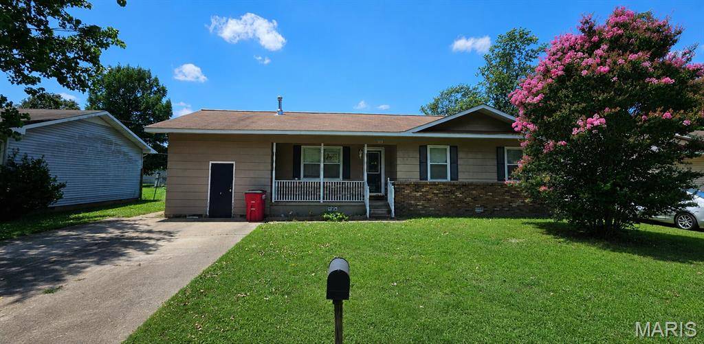 319 Crowe ST, Sikeston, MO 63801
