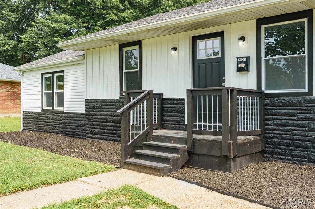2431 Pine ST, Granite City, IL 62040