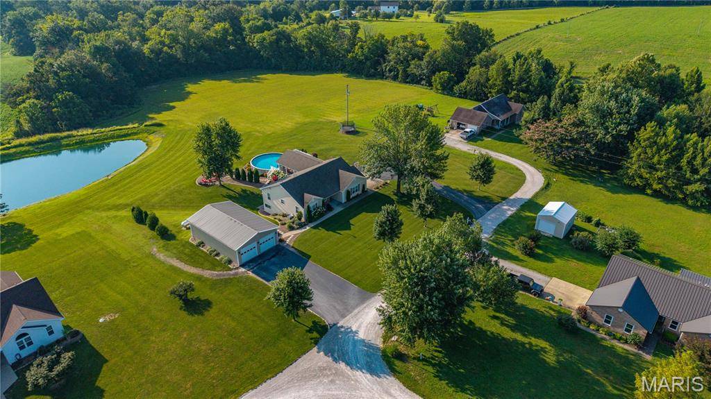 136 Raspberry LN, Jackson, MO 63755
