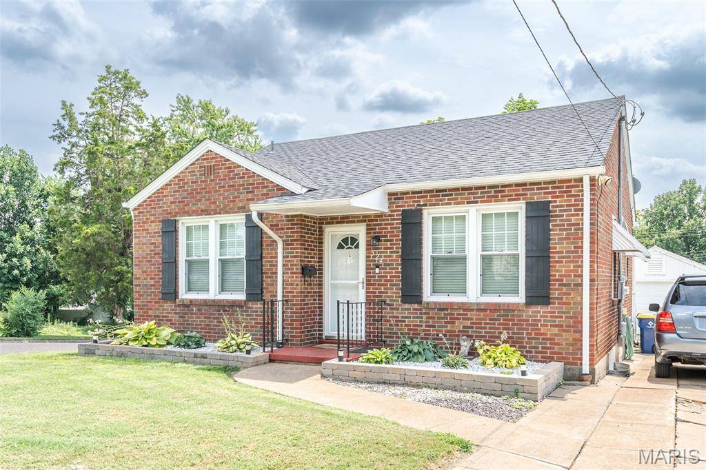 524 E 7th ST, Washington, MO 63090