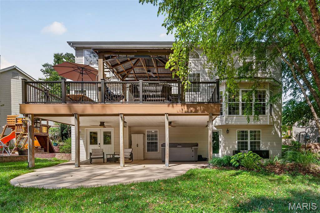 7 Stansbury WAY, St Peters, MO 63376