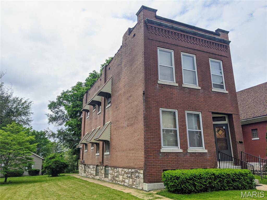 1036 Theobald ST, St Louis, MO 63147