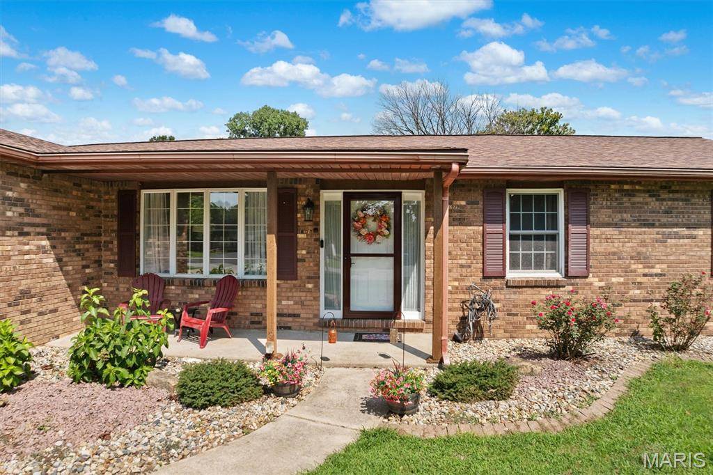6409 Alpha DR, Alton, IL 62002