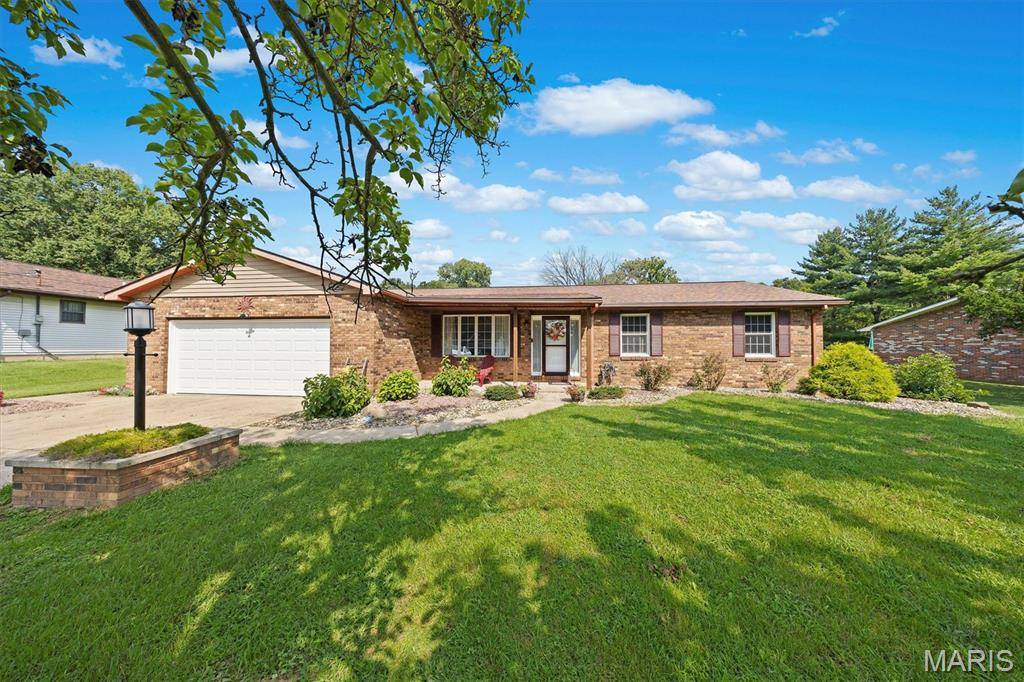 6409 Alpha DR, Alton, IL 62002