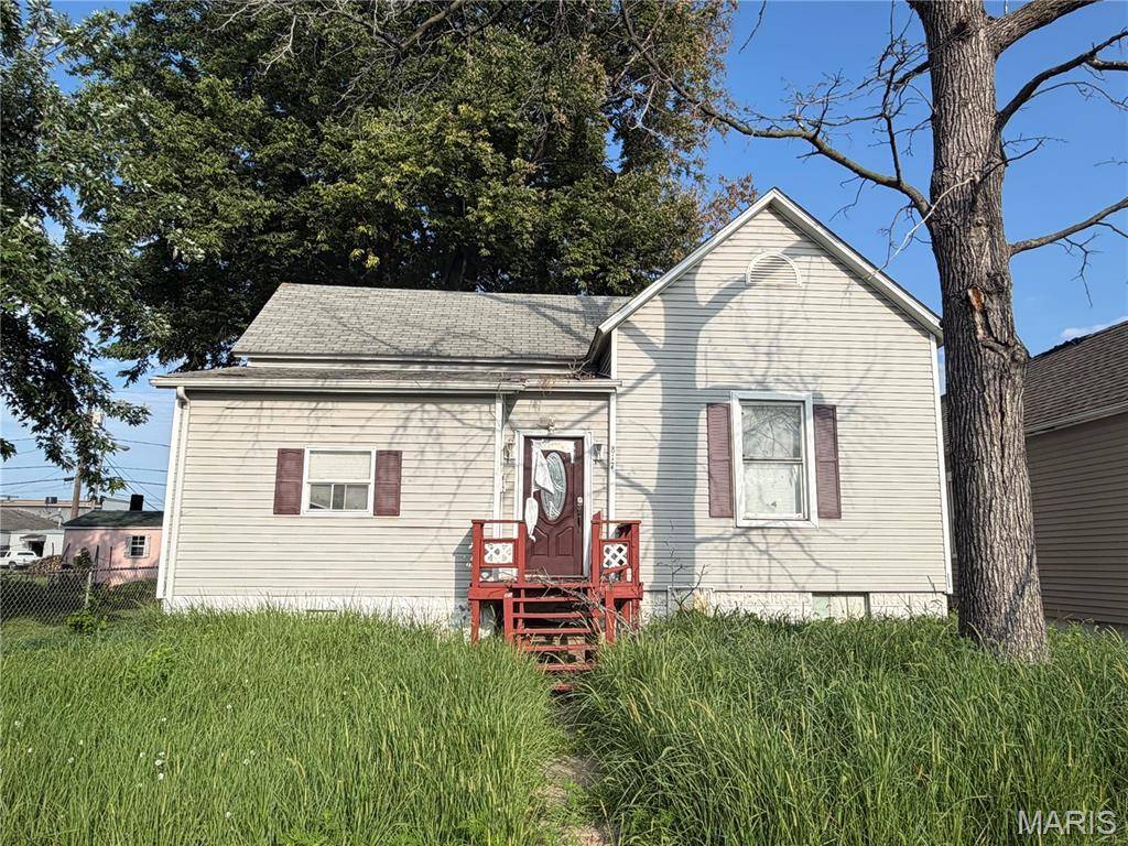 817 Iowa ST, Madison, IL 62060
