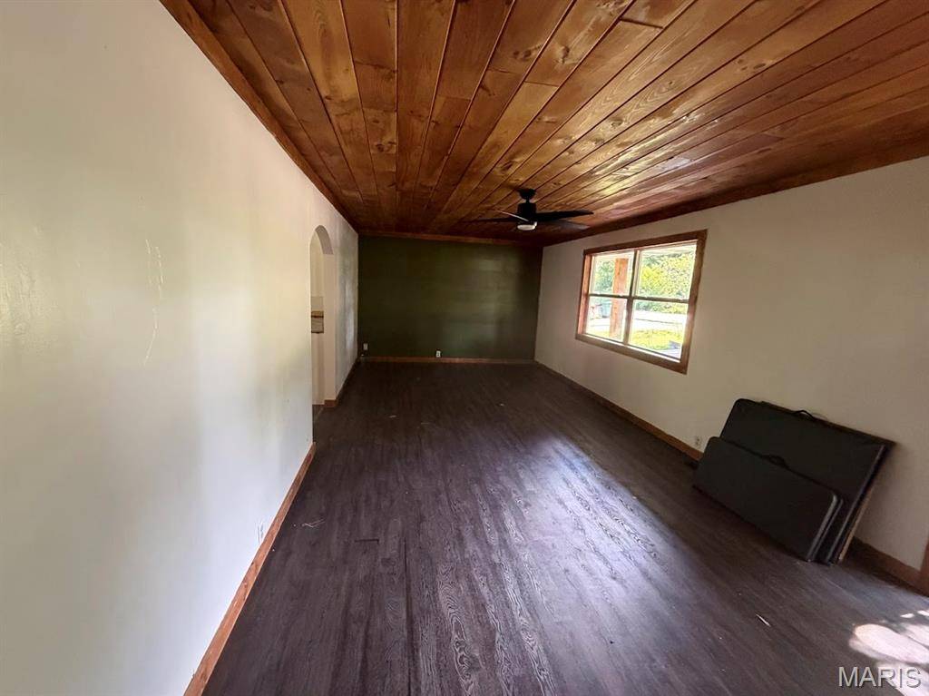 7292 Sunset ST, Birch Tree, MO 65438